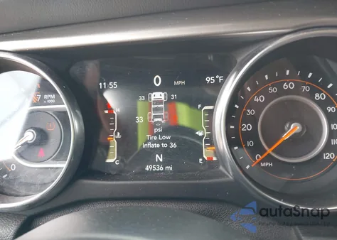 2018 Jeep Wrangler Unlimited Sahara 4X4 z USA, uszkodzony, nr VIN 1C4HJXEG0JW329763